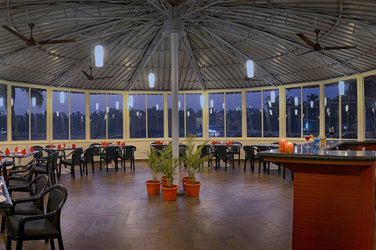 Treehouse Stamp Hotel Kolva Kültér fotó